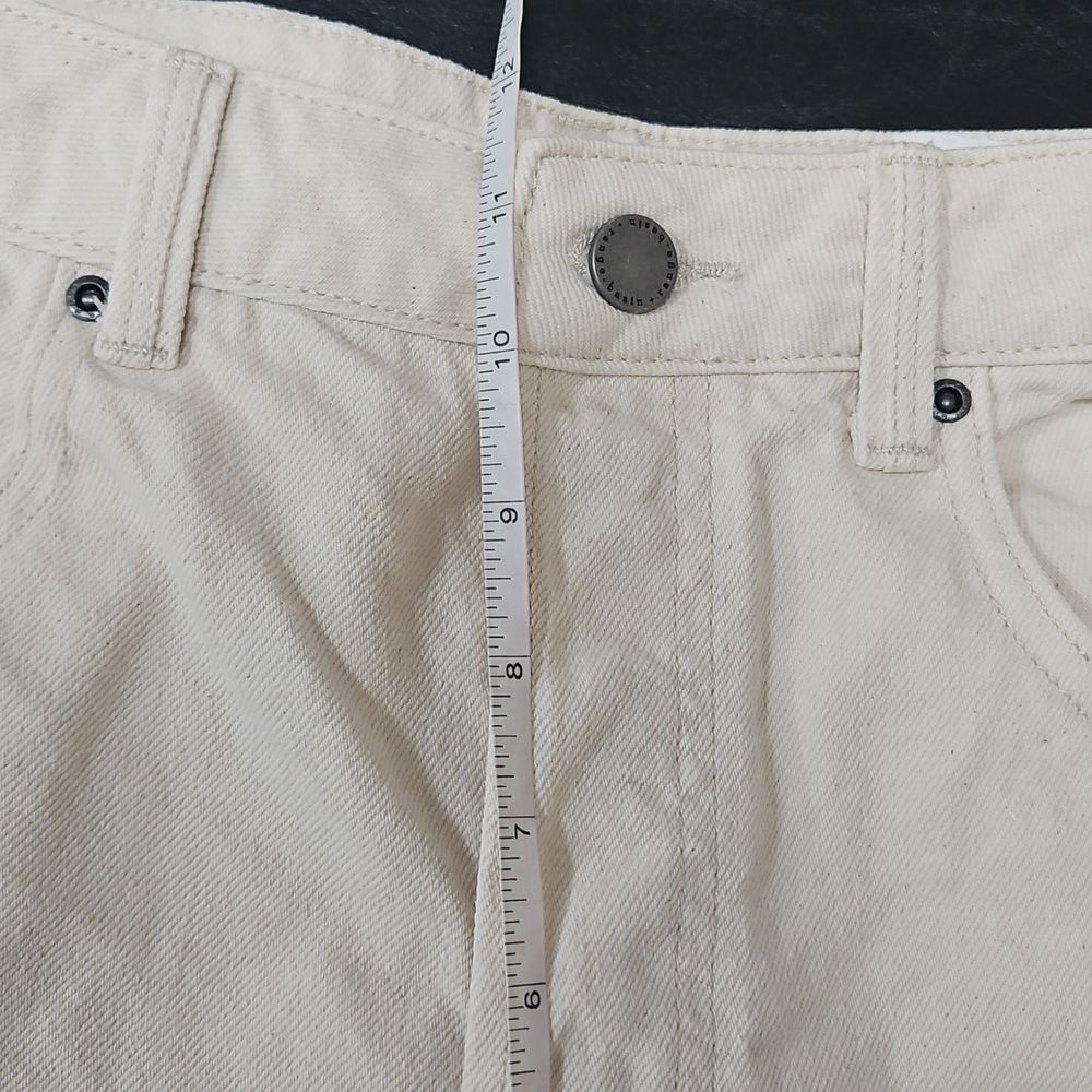 Basin + Range Women’s Cream High Rise Distressed Denim Shorts Size 29 - Picture 9 of 10